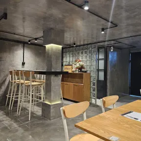 Intérieur Söya. Menzah 9 — Lumière
